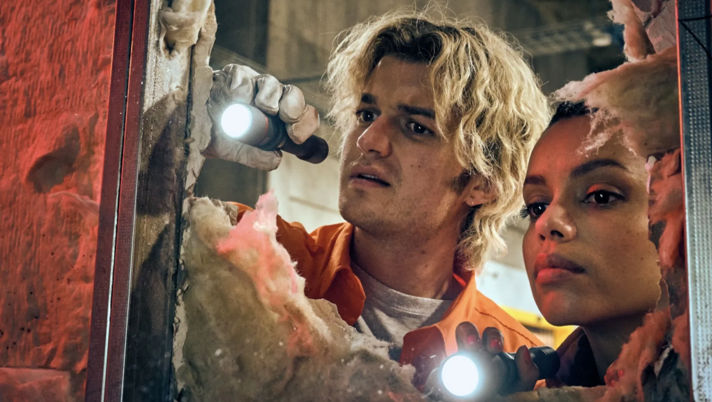 The refrigerator cell trailer triggers the chaos of the brain mushroom with Joe Keery and Liam Neeson